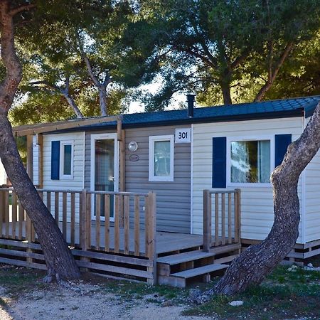 Martigues, Camping De L'Arquet **** Exterior photo